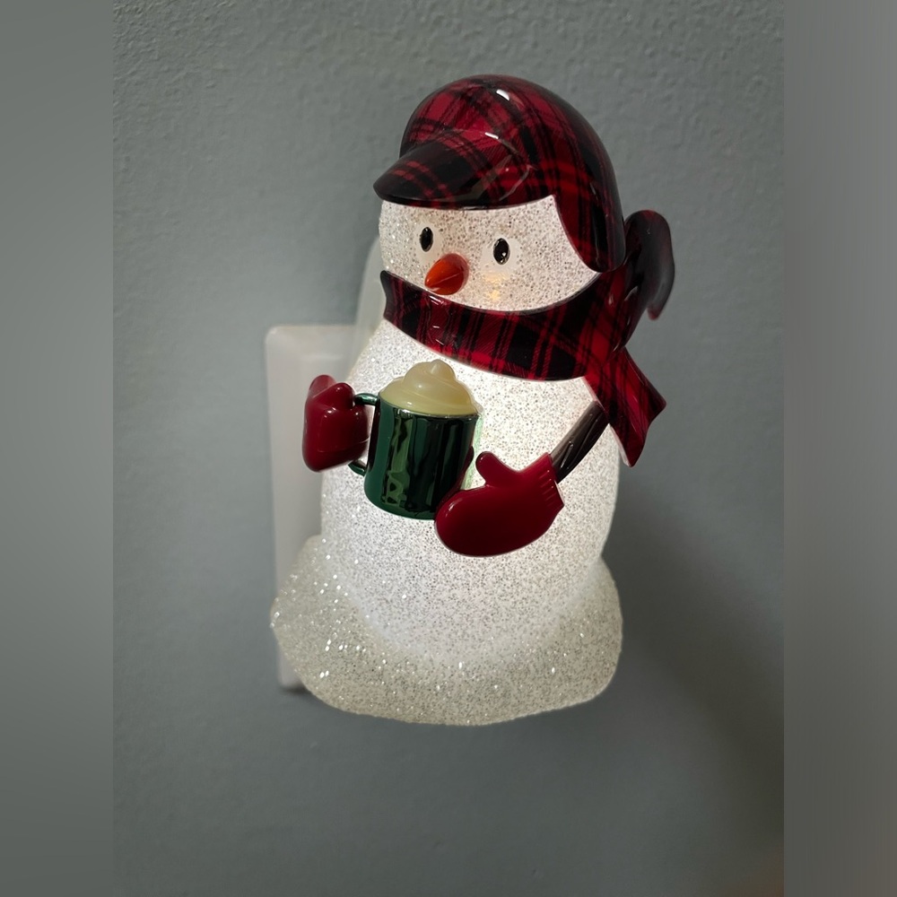 Bath and Body Works Wallflower Snowman Night Light Fragrance Plug In Plaid Hat
